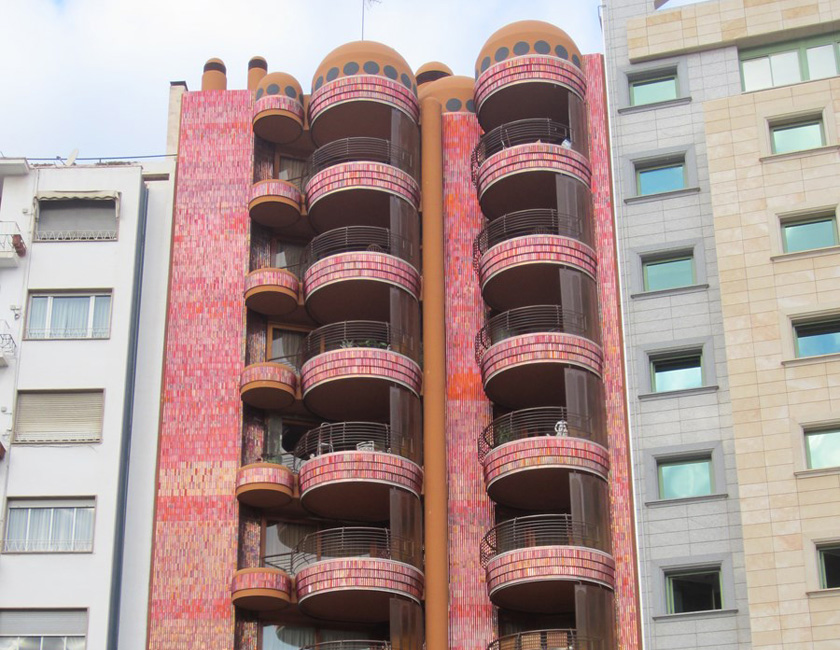 Fachada de un edificio en Alicante